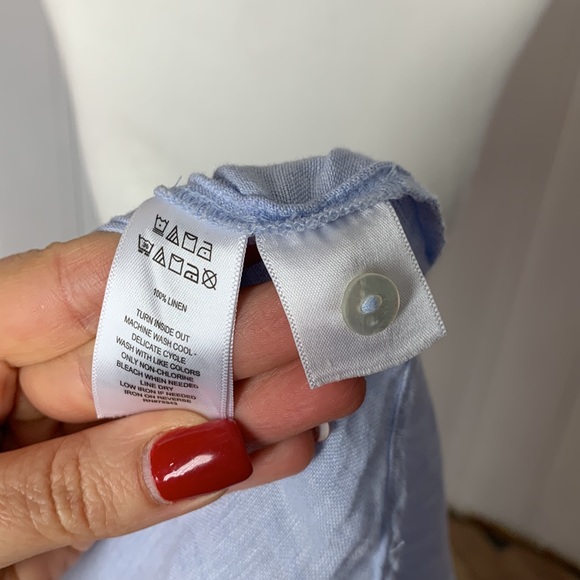 Like new HALSTON baby blue linen sleeveless shirt - Picture 7 of 7